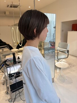 ハイブ 金沢(Hive) ボブショート　耳かけショート