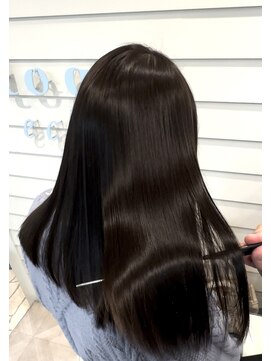 シシ 銀座(sisi) 【縮毛矯正/髪質改善/トリートメント/白髪染め/白髪ぼかし】