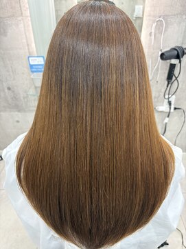 シルク バイ エスト 成増店(silk by est) ハイトーンを繰り返してる方の縮毛矯正