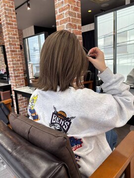 リンク(LinK) レイヤーボブ×ベージュ