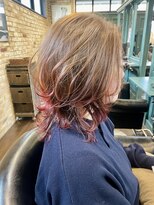 モナン 海老名(Monan)&nbsp;ミディアムレイヤースタイル グラデーションピンク ブリーチなし