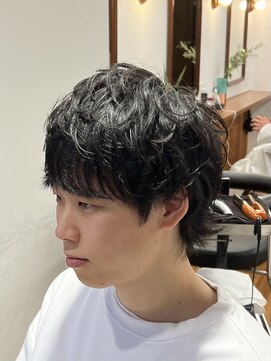 ザデイトウキョウ 表参道 青山(THE DAY TOKYO) MEN’S/サーフカール/刈り上げセンターパート/表参道駅/青山