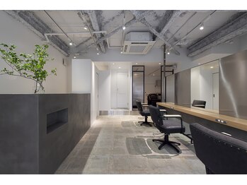 moi-meme-soe 日本橋人形町【モア メーム ソエ】