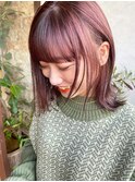 くすみピンク×ボブスタイル