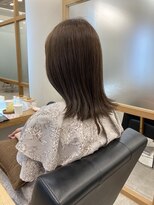 リュクスバトーバイトリコ 船橋南口店(Luxe BATEAU by tricot) 外はねレイヤーグレージュ/20代30代40代