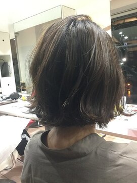 アフロディーテ ギンザ 秋葉原店(APHRODITE GINZA) 外ハネボブ/グラデーションカラー/ペールベージュ/秋葉原