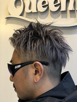 リトルクイニー(LittleQueenie) ☆サイドパート・モヒカンスタイル・オンカラーグレージュ☆