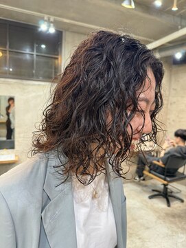 ナループロアオハナ(Nalu pu loa ohana) くるくるパーマ/ボブパーマ/スパイラルパーマ