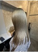 シルバーグレージュ