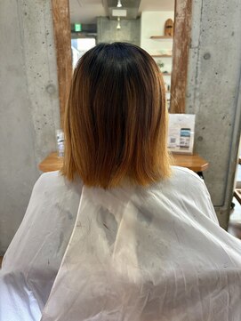 ラグシス 美髪ストレート(Luxis) 丸み/くびれ/大人ショート