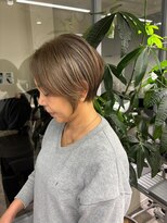 ジービージー(GBG)&nbsp;くびれショートボブ40代50代グレイカラー白髪染め白髪ぼかし