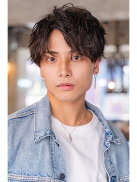 アメリ 新宿(Ameri) Ameri セクシーセンターパート　刈り上げ　【新宿】