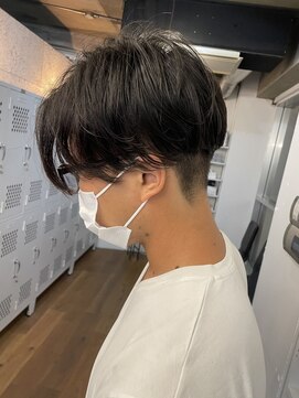 バイフィフス 原宿/表参道(by fifth) マンバンスタイルにも◎刈り上げ高めのセンターパート