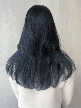 アイティー バイ アルバム 浦和店(IT by ALBUM) ブルーブラックレイヤーカット_ホワイトグレージュ_ba380331