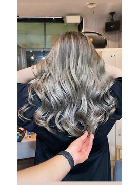 ラフ(LAFF) #黒髪#ボブルフ#ネビージュ#小顔#ワンレン