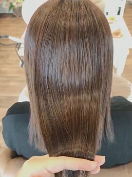 ディーディーフォルム(DD form) ３種類の薬剤から選べる髪質改善