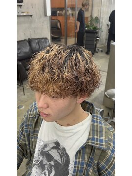 ロンドガルマン 名古屋(Lond GULLMAN) 【Lond GULLMANSEIYA】ブリーチ波巻きプードルパーマ