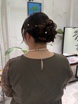 スミ(sumi)&nbsp;ガーリーシニヨンスタイル