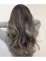 ウル(ulu)&nbsp;バレイヤージュ　ケアブリーチ　ベージュ　グレージュ　ブラウン