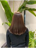 しっとりまとまる美髪ストレートロング/透明感/艶感/ブラウン