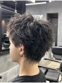 刈り上げ無しスパイキーショート