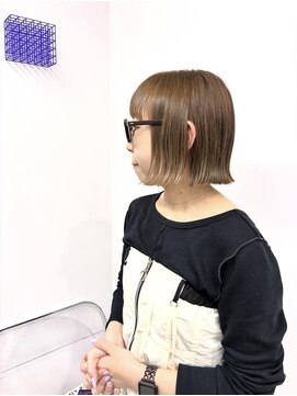 イラカ(elaka) ベージュボブ&外はねボブ