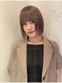 ミルクティーベージュぱっつんボブ