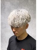 名古屋ブリーチツイストスパイラルパーマホワイトカラー