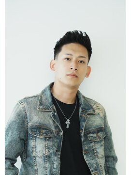 メゾンフォーメン 心斎橋店(Maison for men) 外国人風フェザーアップパーマテーパーフェード