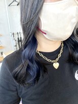 シェル 津山の手店(shel)&nbsp;20代30代前髪インナーカラー韓国風ネイビーブルー秋カラー