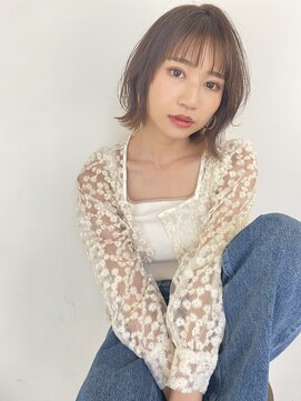 レヴリー(reverie) 韓国風くびれレイヤーアッシュカラーブリーチなしカラー20代ボブ