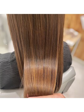 ウェルム 表参道(WELLM) 触れたくなる髪には、理由がある。