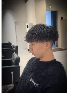 ルーストデラックス 京都河原町三条(ROOST dx) MEN’S HAIR/波巻ツイストスパイラル/フェザーパーマ/京都河原町