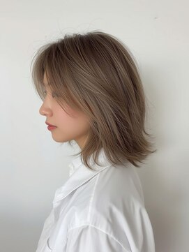 ステアー(stair) 外ハネミディアム/透明感/ハイトーンカラー/【大宮】