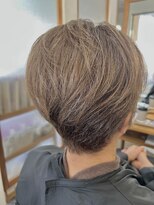 グロウトヨサキワン(GLOW TOYOSAKI ONE) 白髪も迷子になるハイライト。