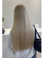 シア(XIA) ミルクティーベージュ