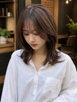 ラシェル パル ノエル(Laciel par Noel)&nbsp;ミディアム_ハッシュカット_シースルーバング_外ハネ