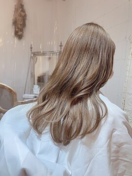 アリス Ａｌｉｃｅ ミルクティーカラー♪