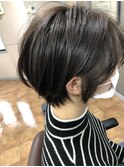 ショートボブ