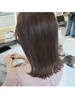 アスタリスク(asterisk) ホリスティックカラーでツヤ髪外ハネボブ