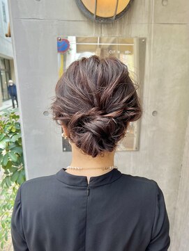 スミ(sumi) 結婚式ヘアセット/お呼ばれヘアセット