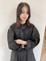 ヘアーアイストゥーレ(HAIR ICI TRE)&nbsp;レイヤーカット　ミディアム 担当渡辺聖