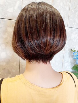 ヴィラ 雲雀丘花屋敷店(Villa) 透明感♪髪質改善カラーブラウン小顔艶感前下がりショートボブ