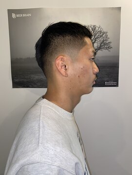 フランクスバーバーザスタンド(Frank’s barber the stand) ロースキンフェードE