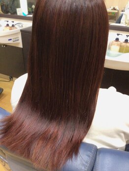 ラシック(La chic)の写真/厳選したトリートメントを使用☆1人1人の髪質に合わせたパーソナルトリートメントで理想の髪質を実現＊
