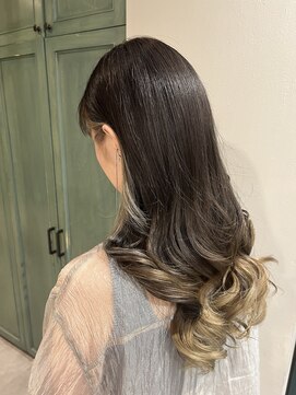 ヘアサロン ナノ(hair salon nano) ロングヘア/グレージュ/エンドカラー/イルミナカラー/艶髪