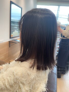 ハル(haru) ブルーブラックカラー×外ハネ