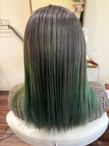 サロンドユニック(salon de UNIC)&nbsp;グリーングラデーションカラー