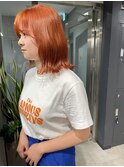 オレンジベージュ　ボブ　ハイトーン
