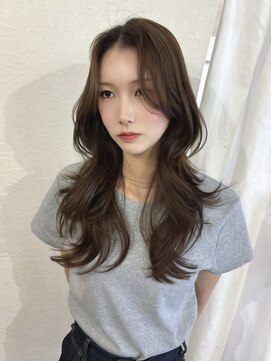 リト(riTo) 20代30代おすすめ大人っぽロング韓国レイヤー